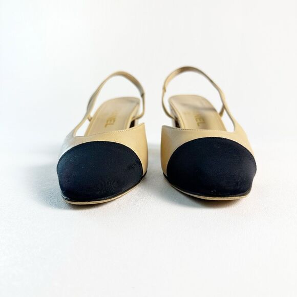 CHANEL Beige & Black Cap Toe Slingback Heels 39 US 8.5 CC Logo Almond Toe - Picture 7 of 14